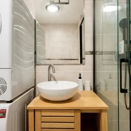 Geneva Terrace Gaillard